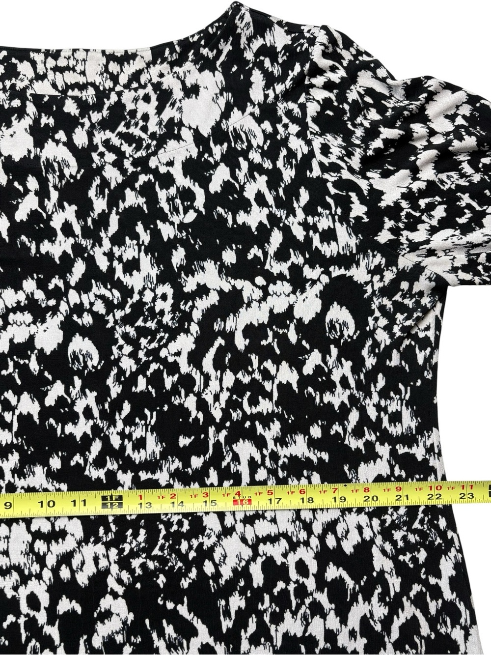 Chico's Travelers Slinky Knit Midi Dress Black Cream Abstract Chicos 4 US XXL - Picture 5 of 9